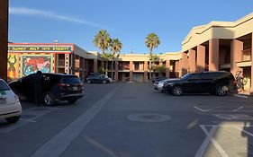 Dtlv, A Baymont By Wyndham